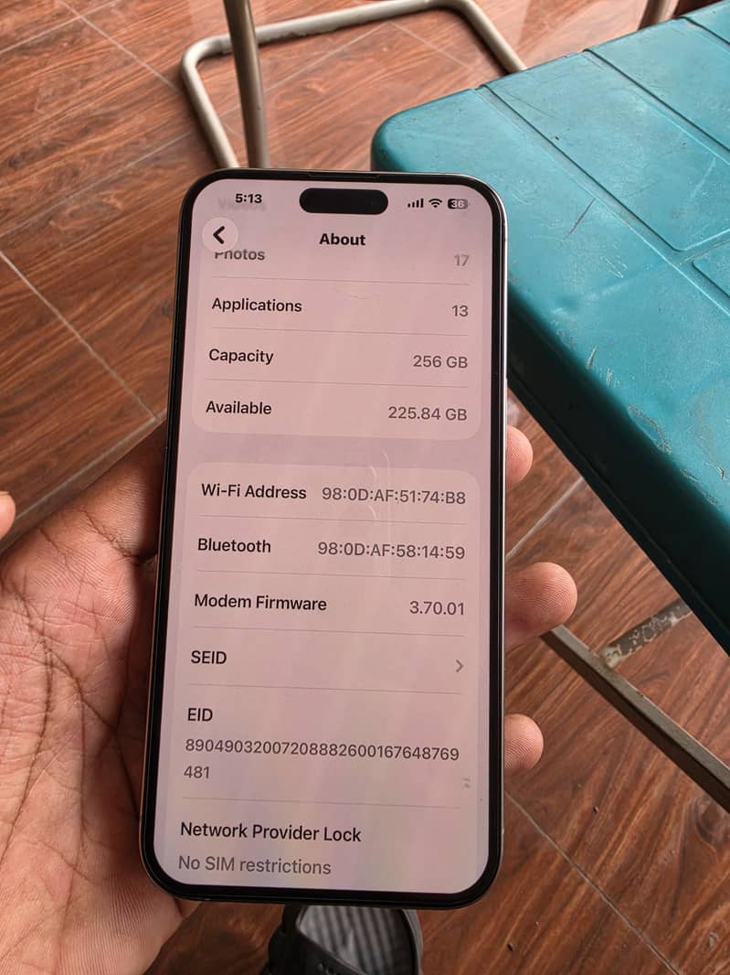 Apple iPhone 15 Pro Max 9