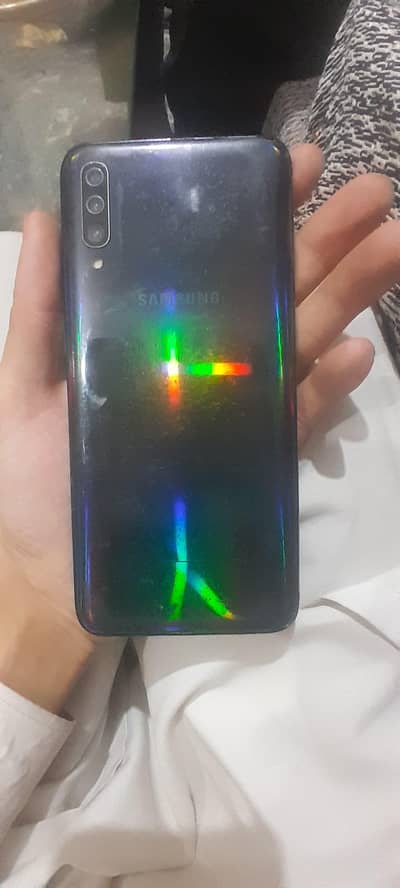 Samsung Mobile A70