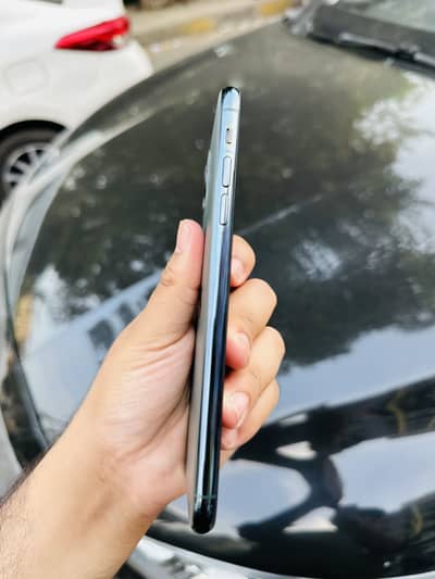 i phone 11 pro max 256 Gb official PtA approved