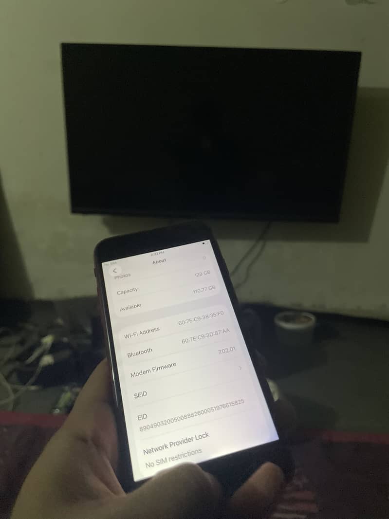 Apple iPhone SE 11