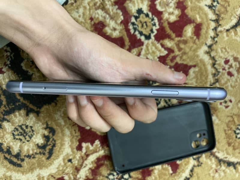 Apple iPhone 11 1