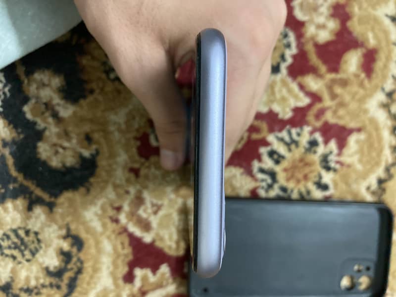 Apple iPhone 11 2