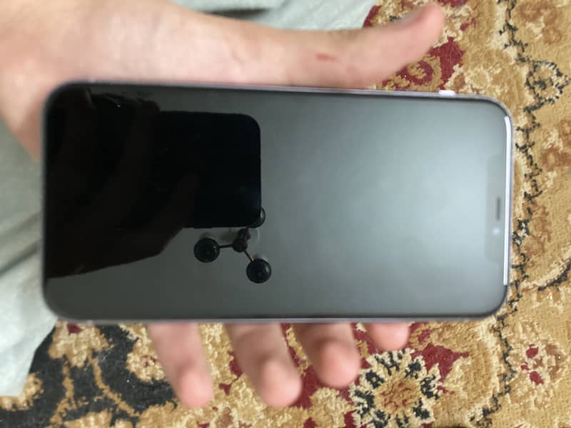 Apple iPhone 11 7