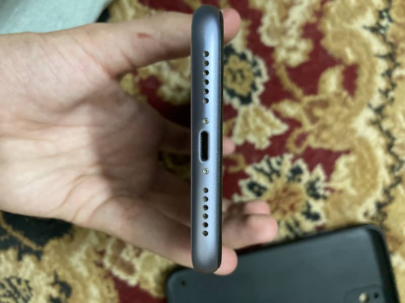 Apple iPhone 11 10