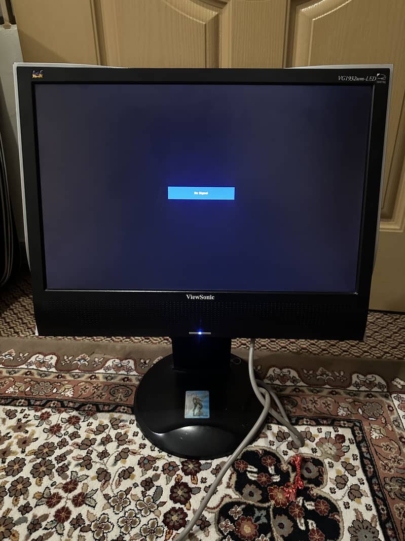 ViewSonic VG1932wm-LED 19 inch LED monitor -VGA/DVI 2