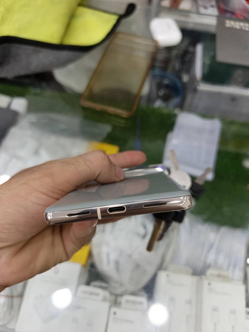 Google pixel 7 pro 4