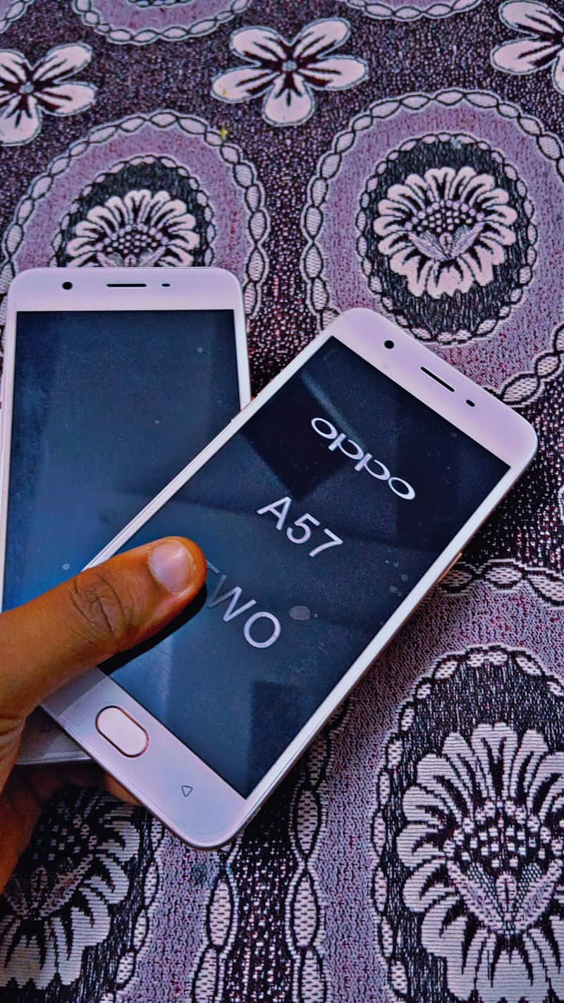 OPPO A57 1