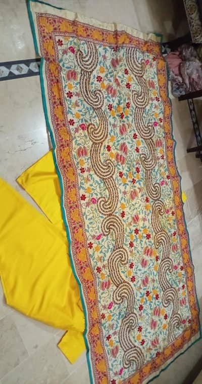 Beautiful Mayoo dress ( Kameez shalwar with full hand made embrio, )