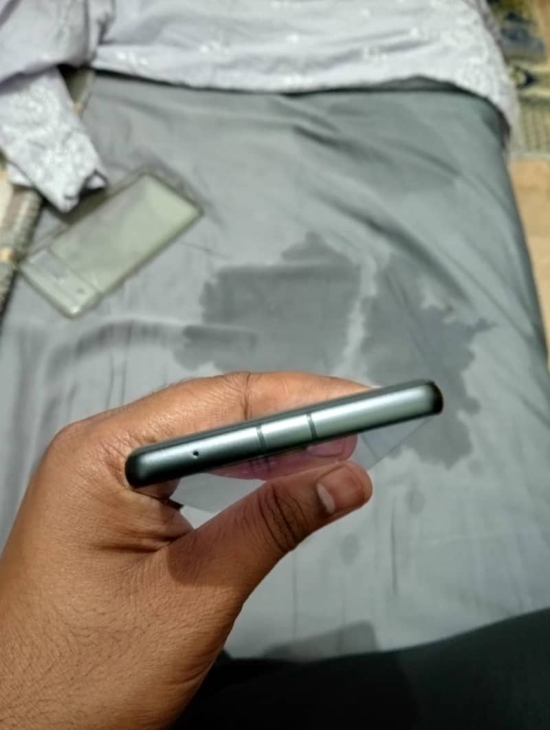 Google Pixel 7a 2