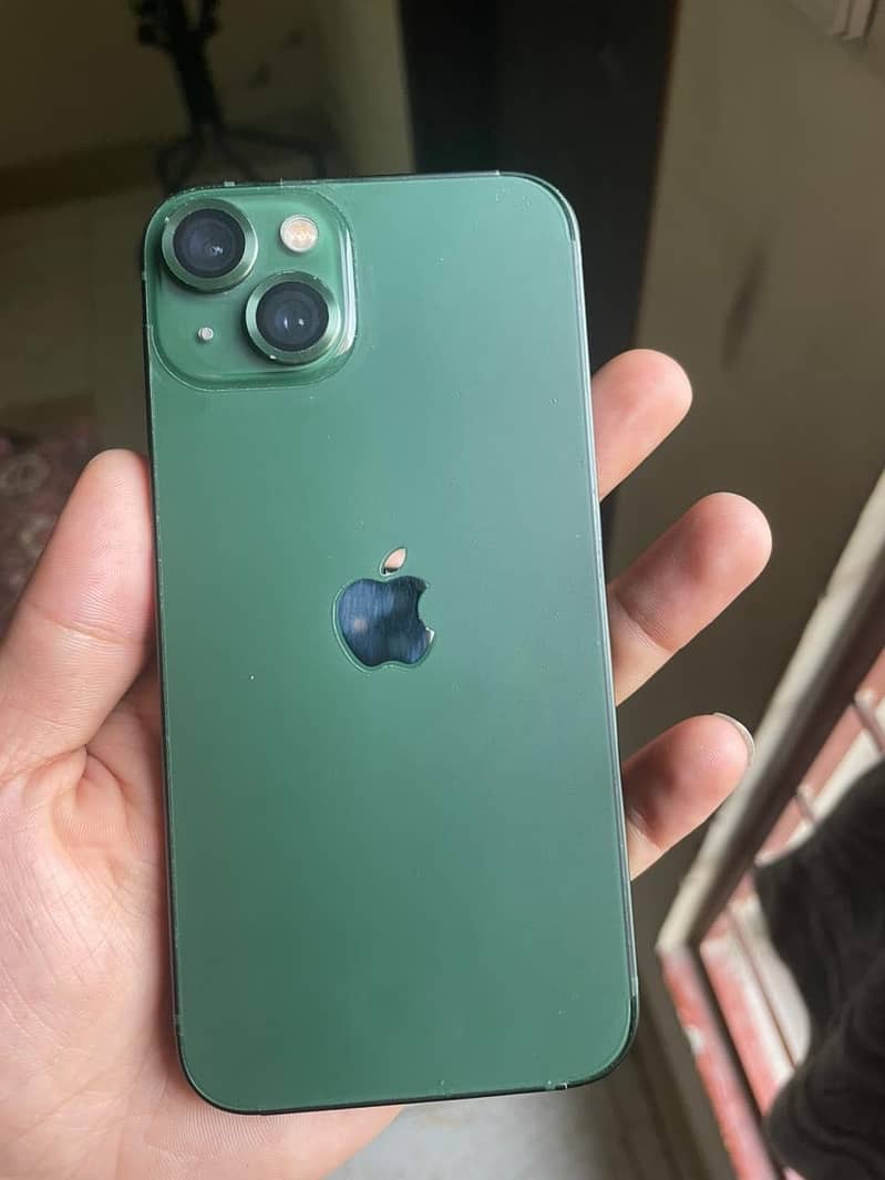Apple iPhone 13 0