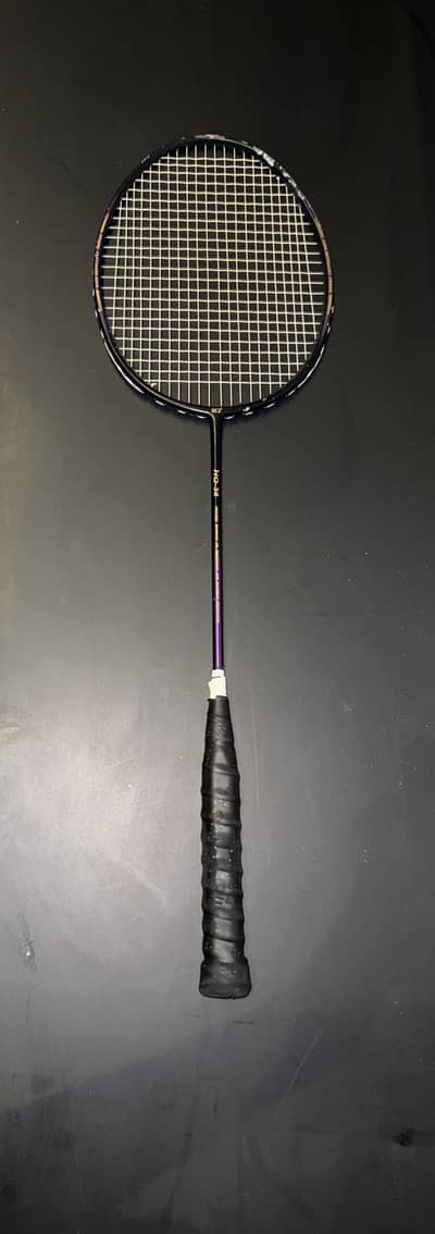 Hi-Qua HQ-38 Carbon Graphite Badminton Racket