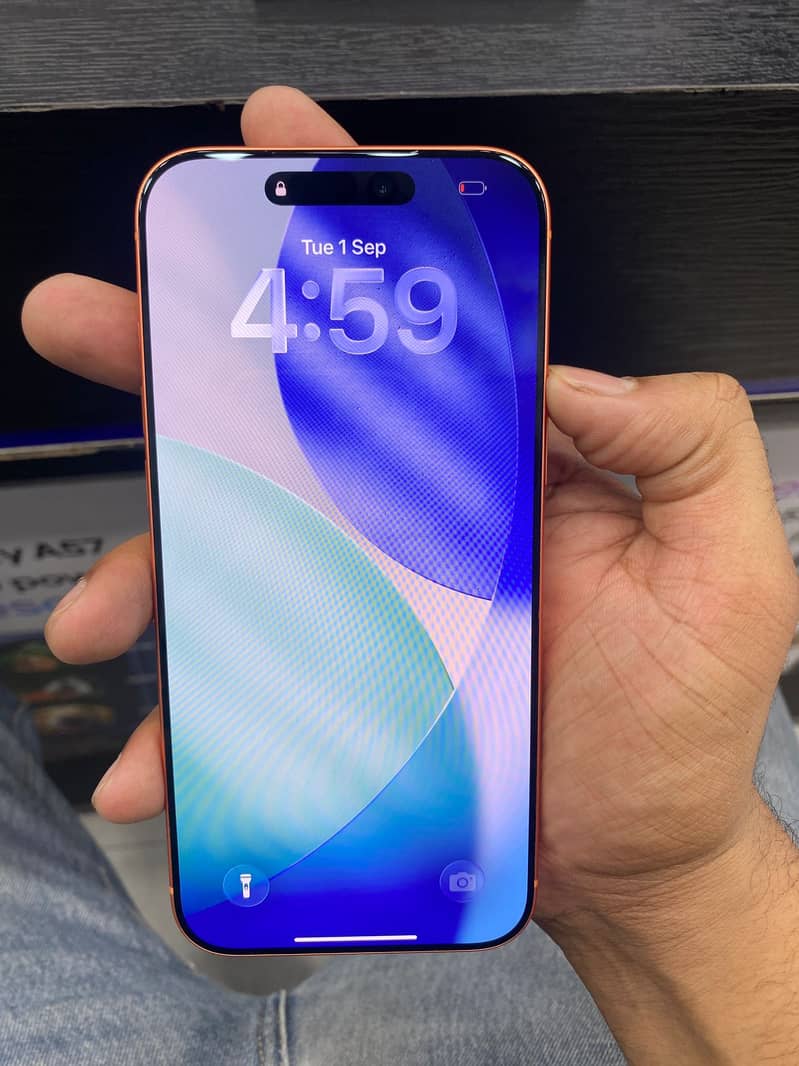 Apple iPhone 17 Pro Max 3