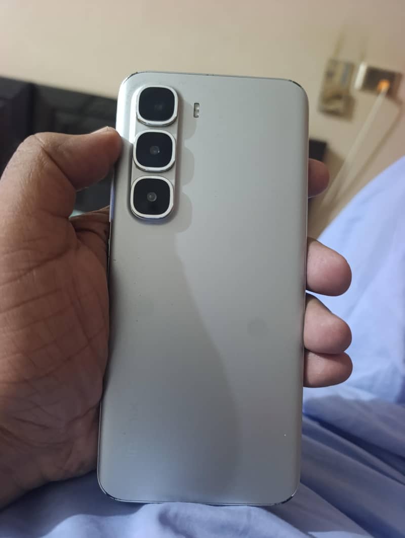 HOT 60 PRO PLUS 0