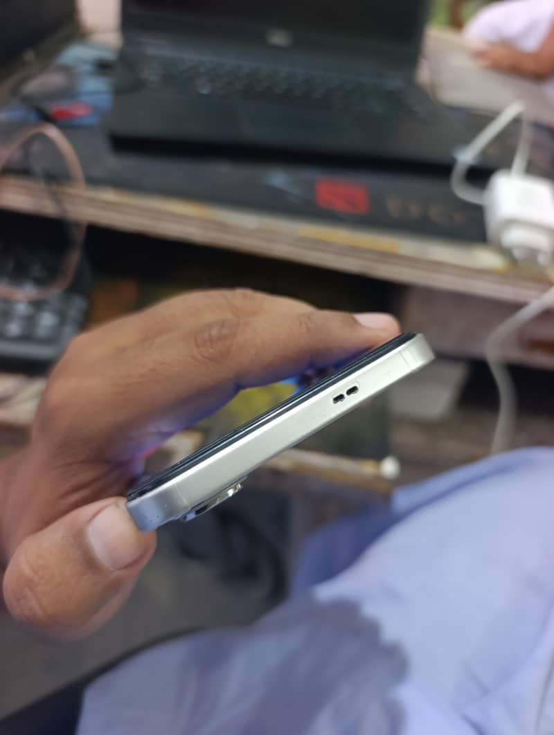 HOT 60 PRO PLUS 1