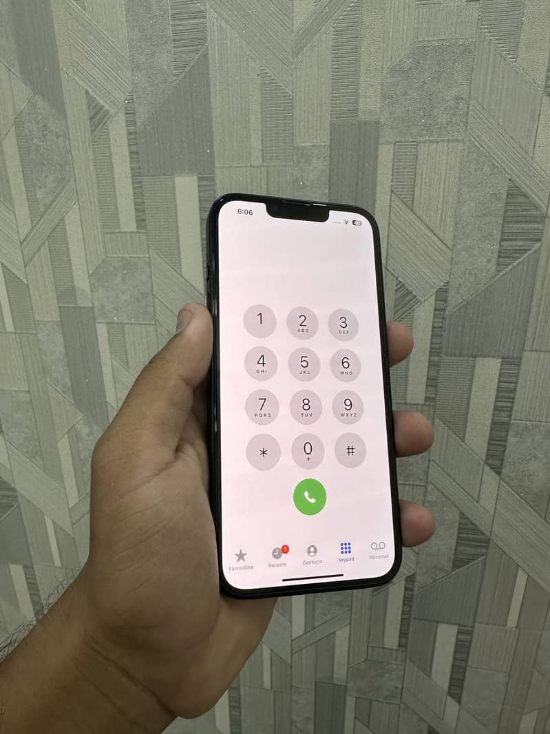 Apple iPhone 13 11