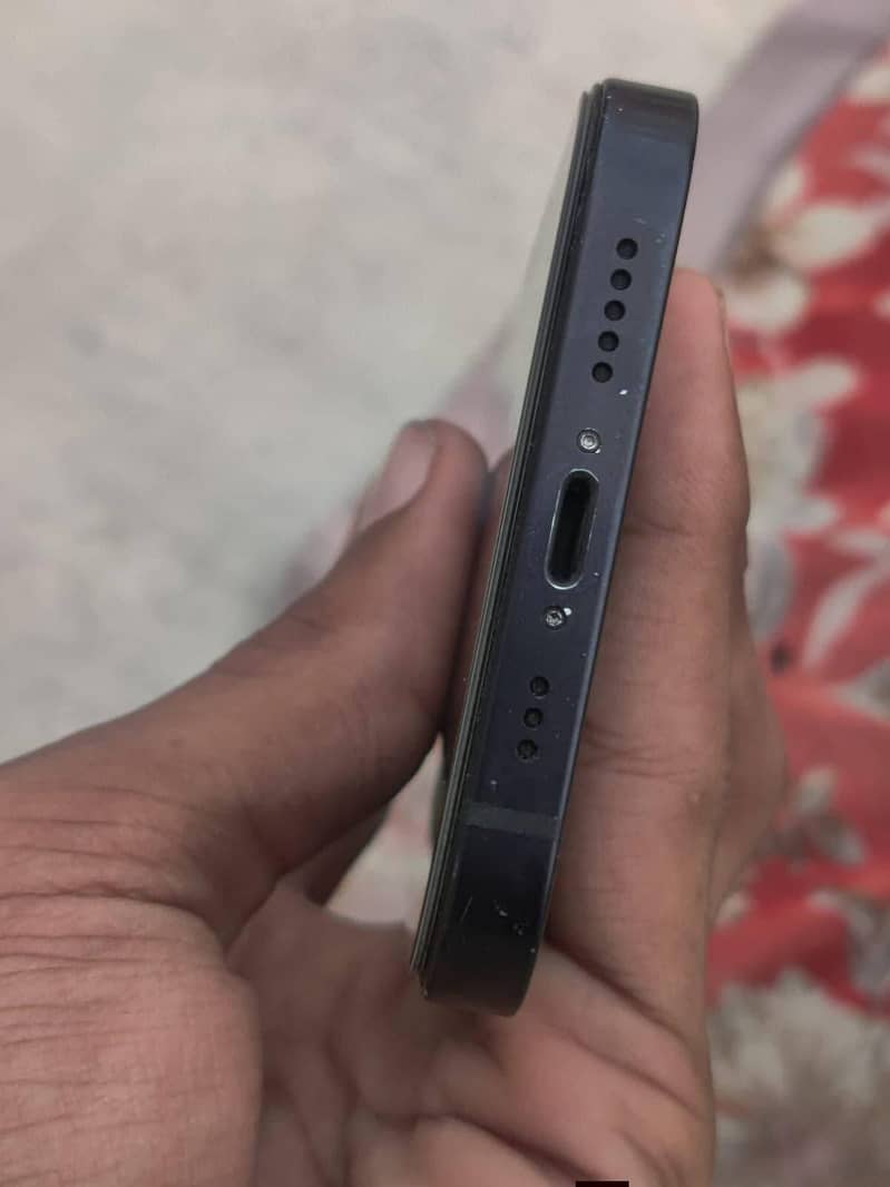 Apple iPhone 12 1
