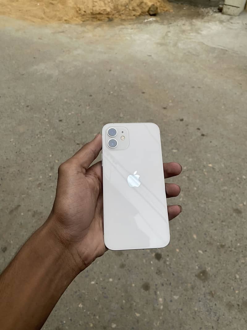 Apple iPhone 12 0