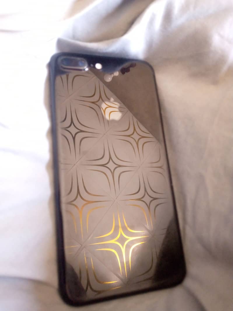 Apple iPhone 7 Plus 3