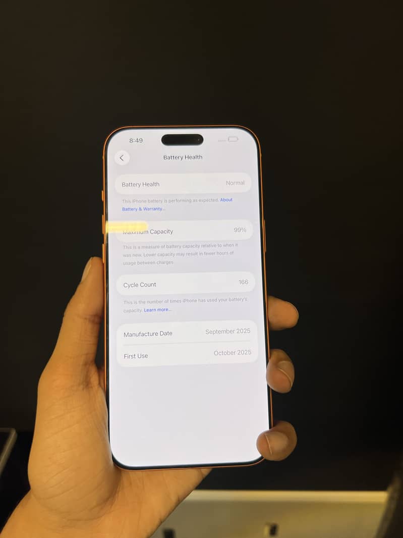 Apple iPhone 17 Pro Max 4