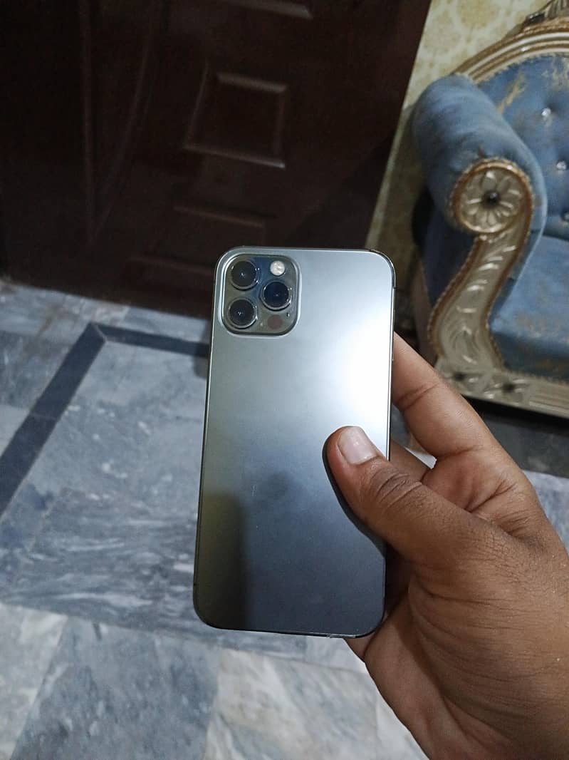 Apple iPhone 12 Pro 0
