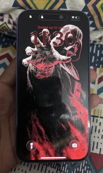 Apple iPhone 16