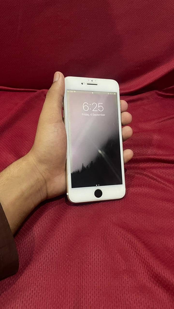 Apple iPhone 7 Plus 2