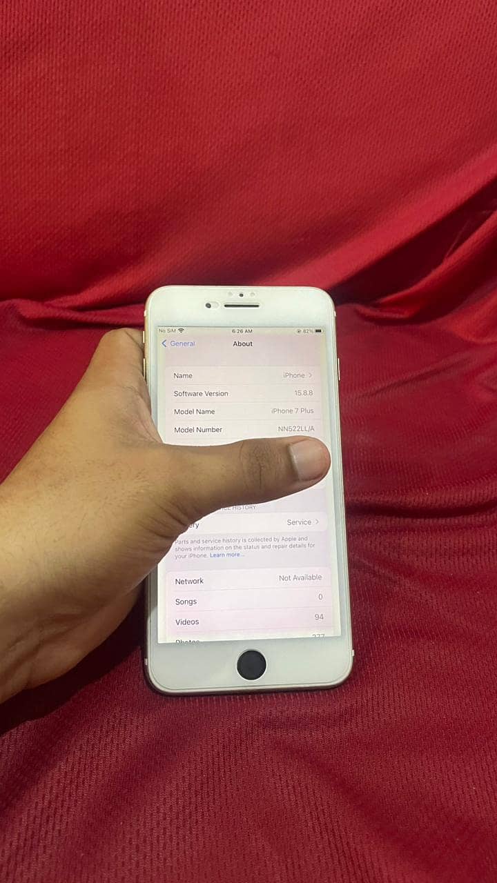 Apple iPhone 7 Plus 5