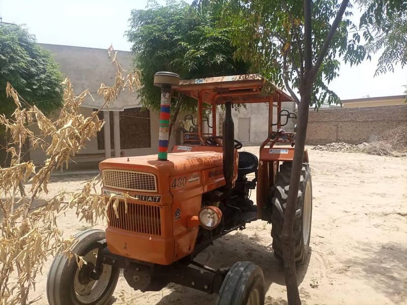 Tractor 480 2