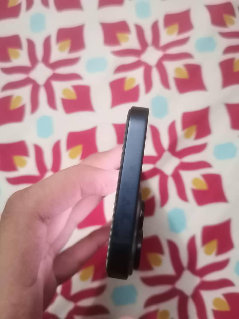 Apple iPhone 14 2