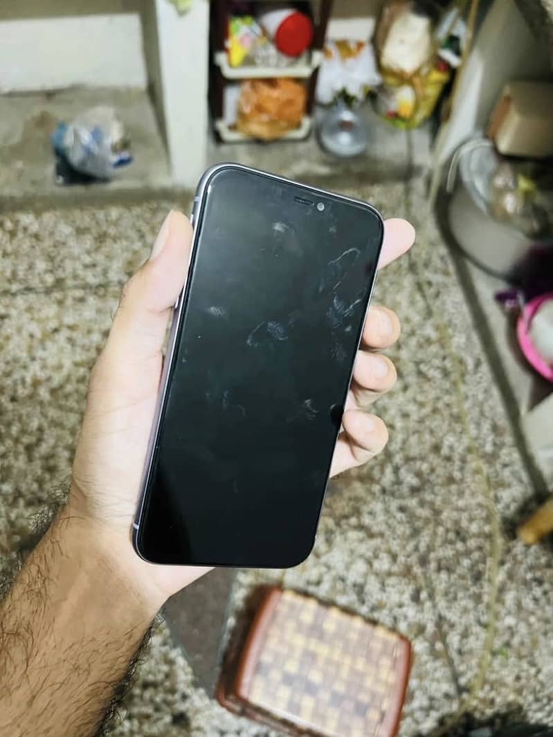 Apple iPhone 11 1