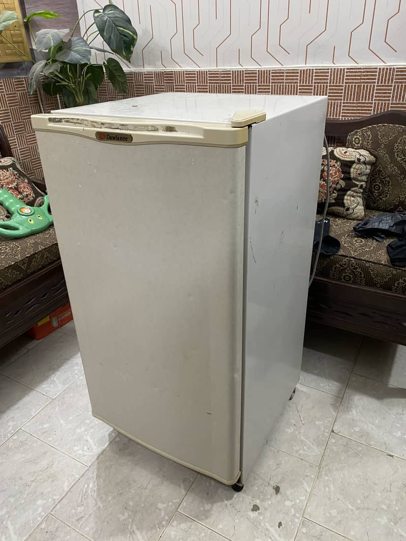 Dawlance Mini Refrigerator 2