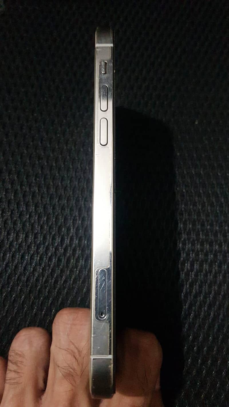 Apple iPhone 12 Pro 1