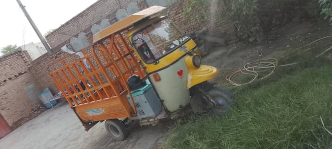 Auto rickshaws convert to Auto loadrr model 2015 registered 2018 num