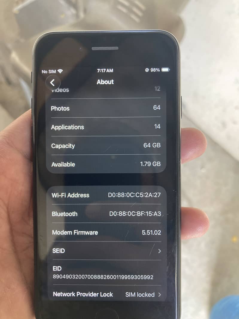 Apple iPhone SE 3 5