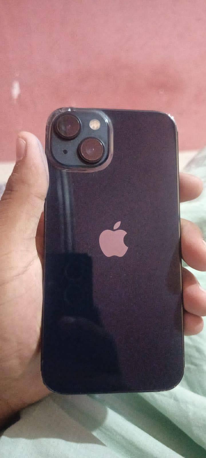 Apple iPhone 13 0