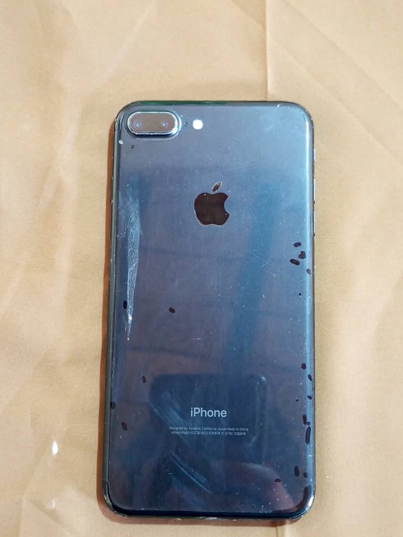 Apple iPhone 7 Plus 3