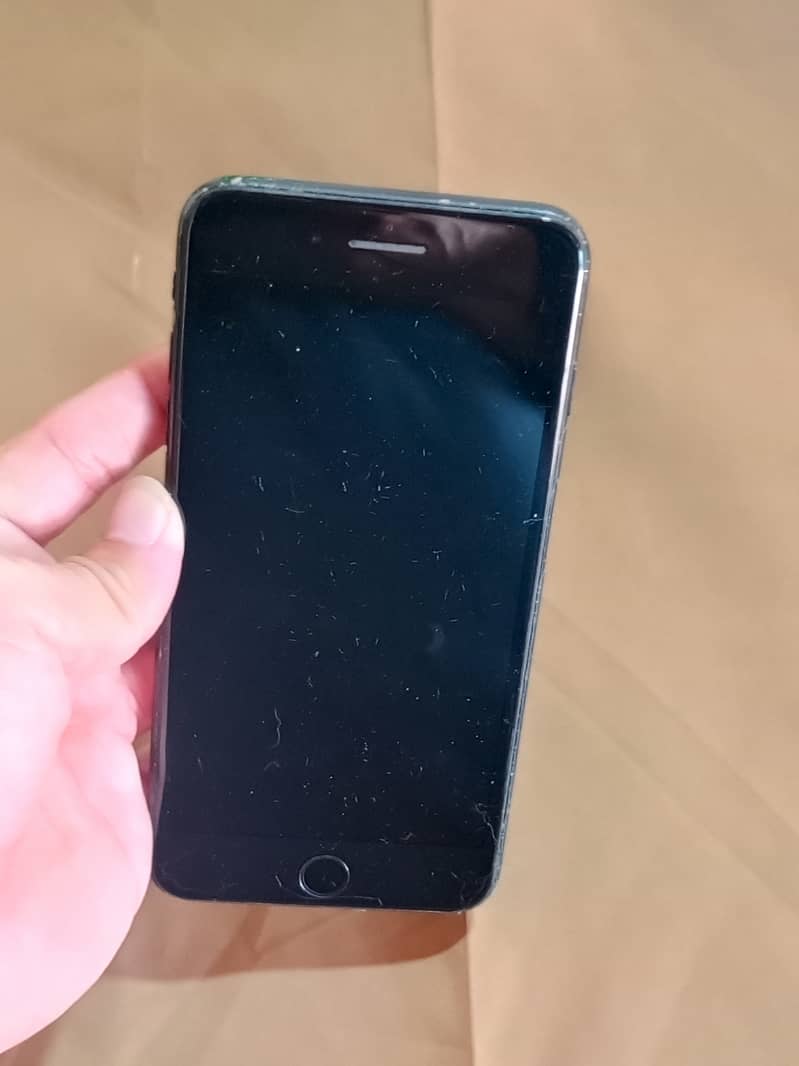 Apple iPhone 7 Plus 4