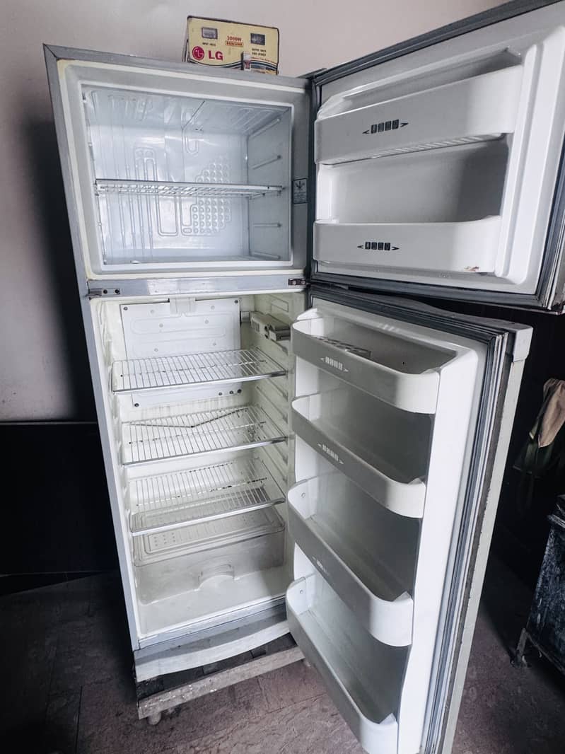 Dawlance fridge 2
