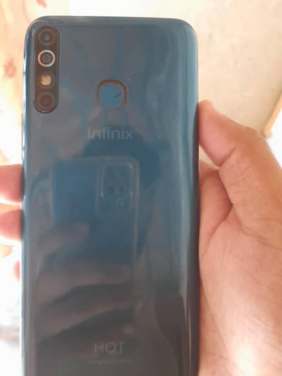 Infinix Hot 8