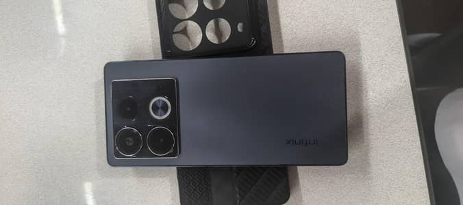 Infinix Hot 40