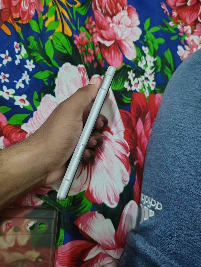 Google pixel 7a 2