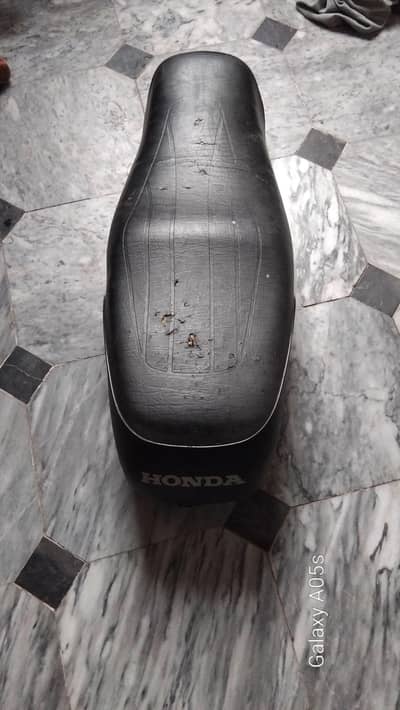 Honda 70 Original Seat and Back Take.