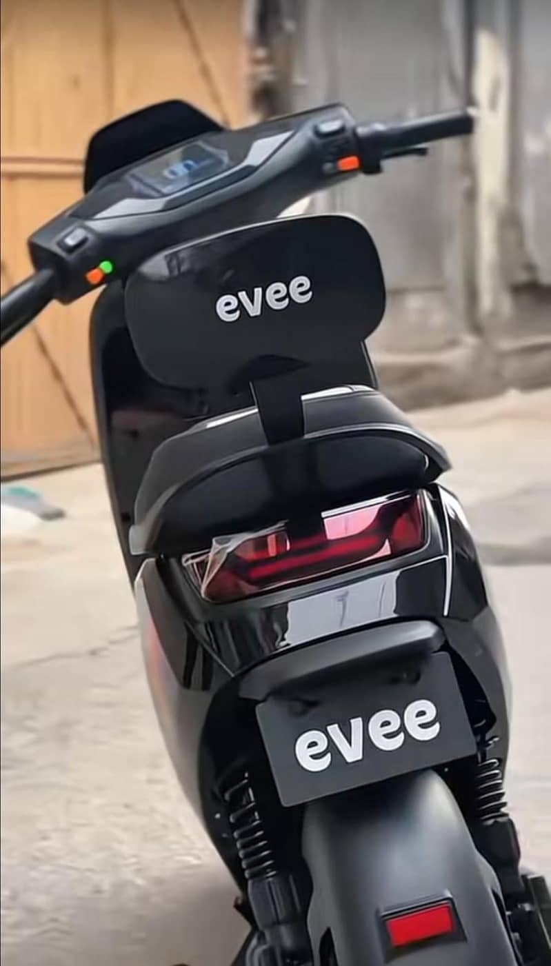 eveet 4