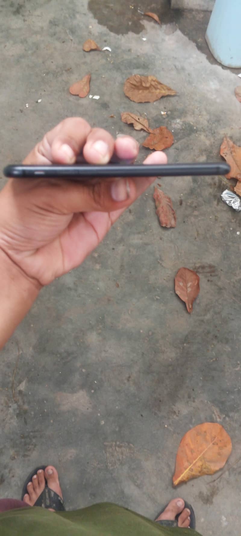 Apple iPhone 7      /32 GB 2