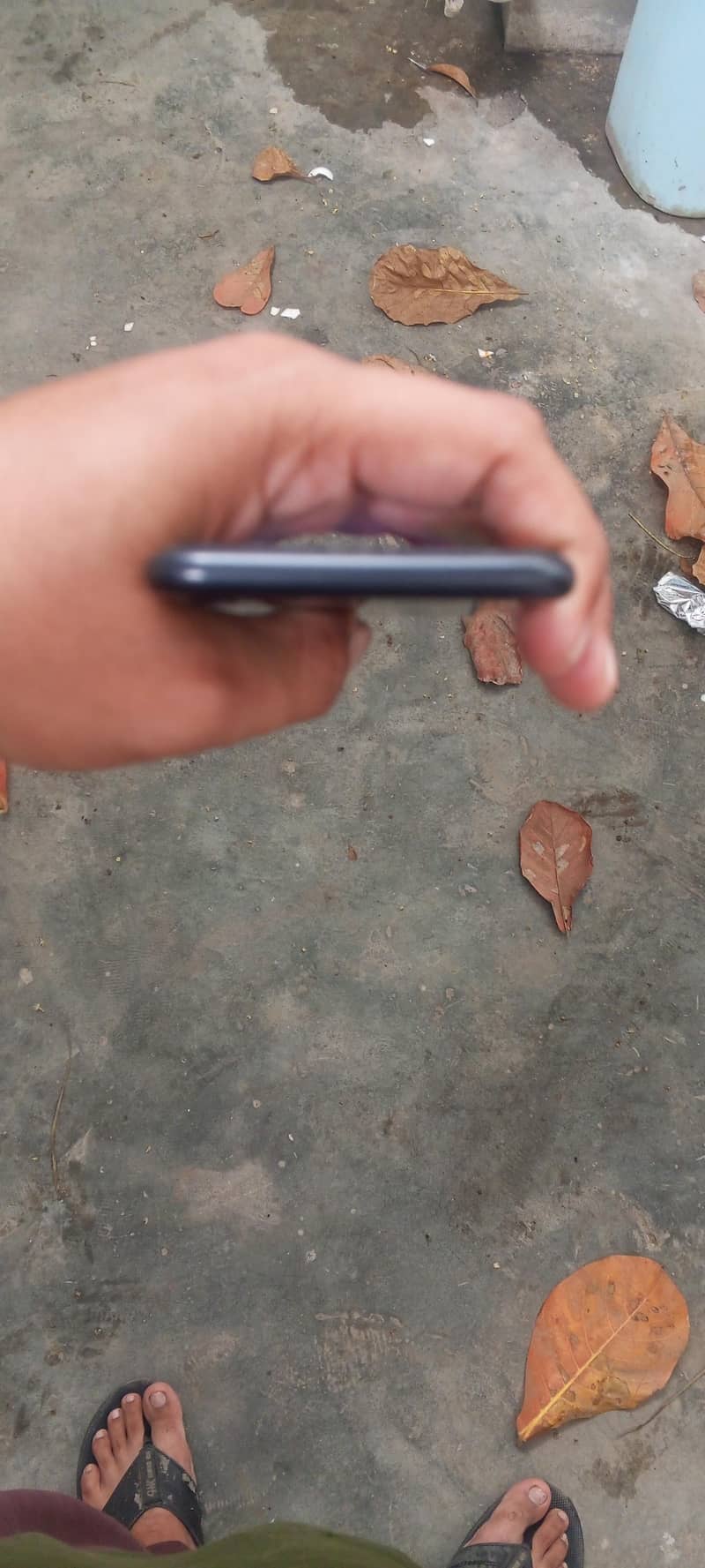 Apple iPhone 7      /32 GB 4