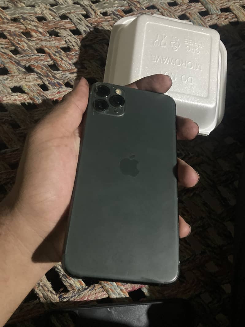 Apple iPhone 11 Pro Max 5