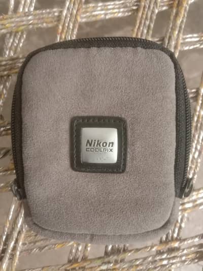Nikon camera only Pouch urgent for sale