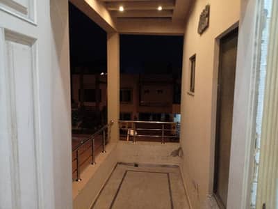 Rawalpindi Bahria Town Phase8 7 Marla House Available For Rent