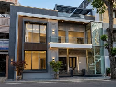 PECHS Block 2 bungalow in For Sale Best Opportunity For Serious Buyers
