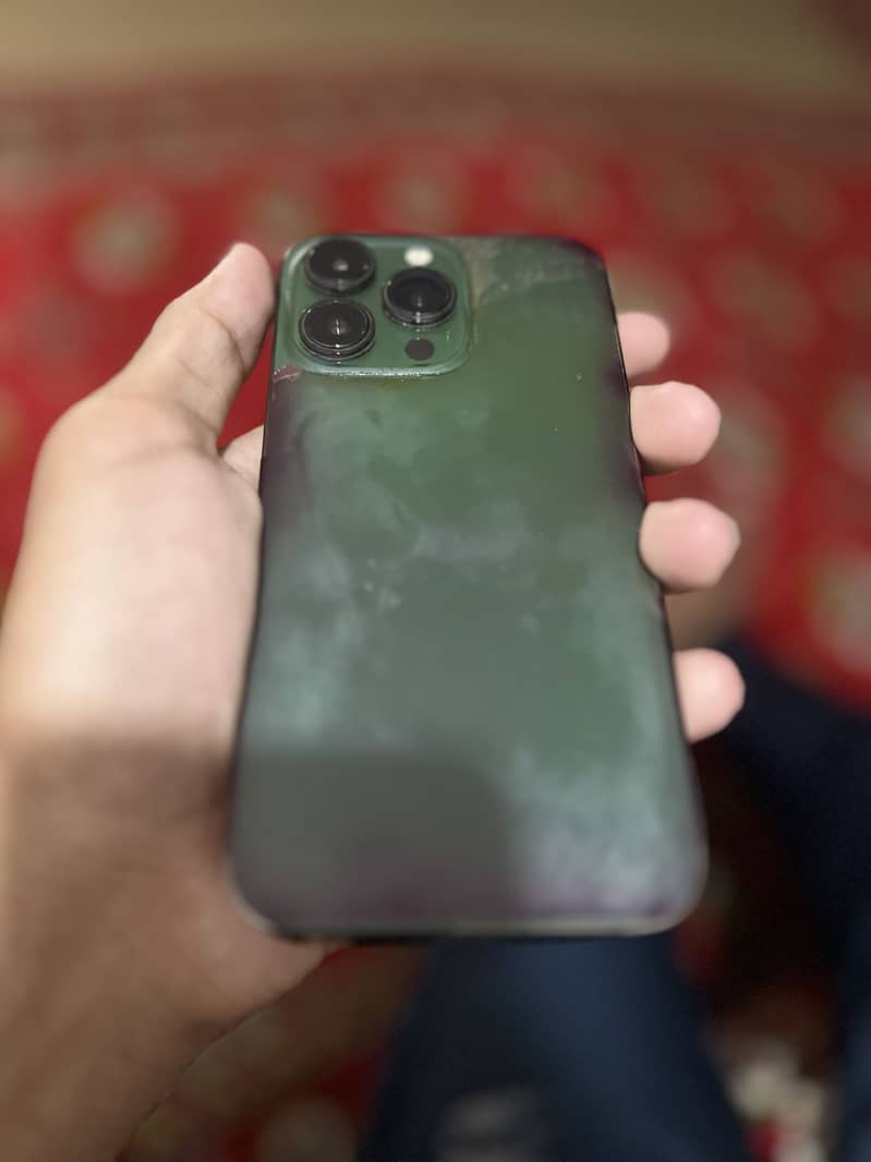 Apple iPhone 13 Pro 2